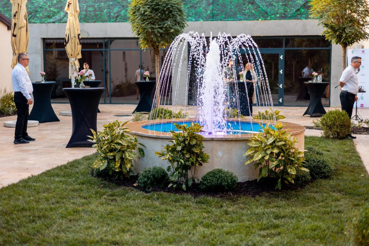 La Boheme Corbeanca - Partener Therme Ostratu Exterior photo
